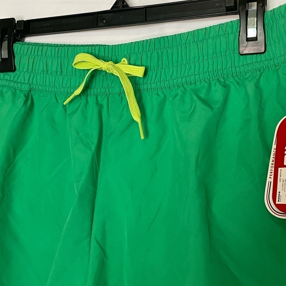 FILA/workout shorts with wicking technology drawstring shorts - Picture 4 of 7